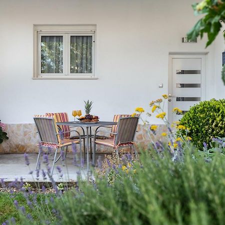 Apartman Topic Apartment Kastela Bagian luar foto
