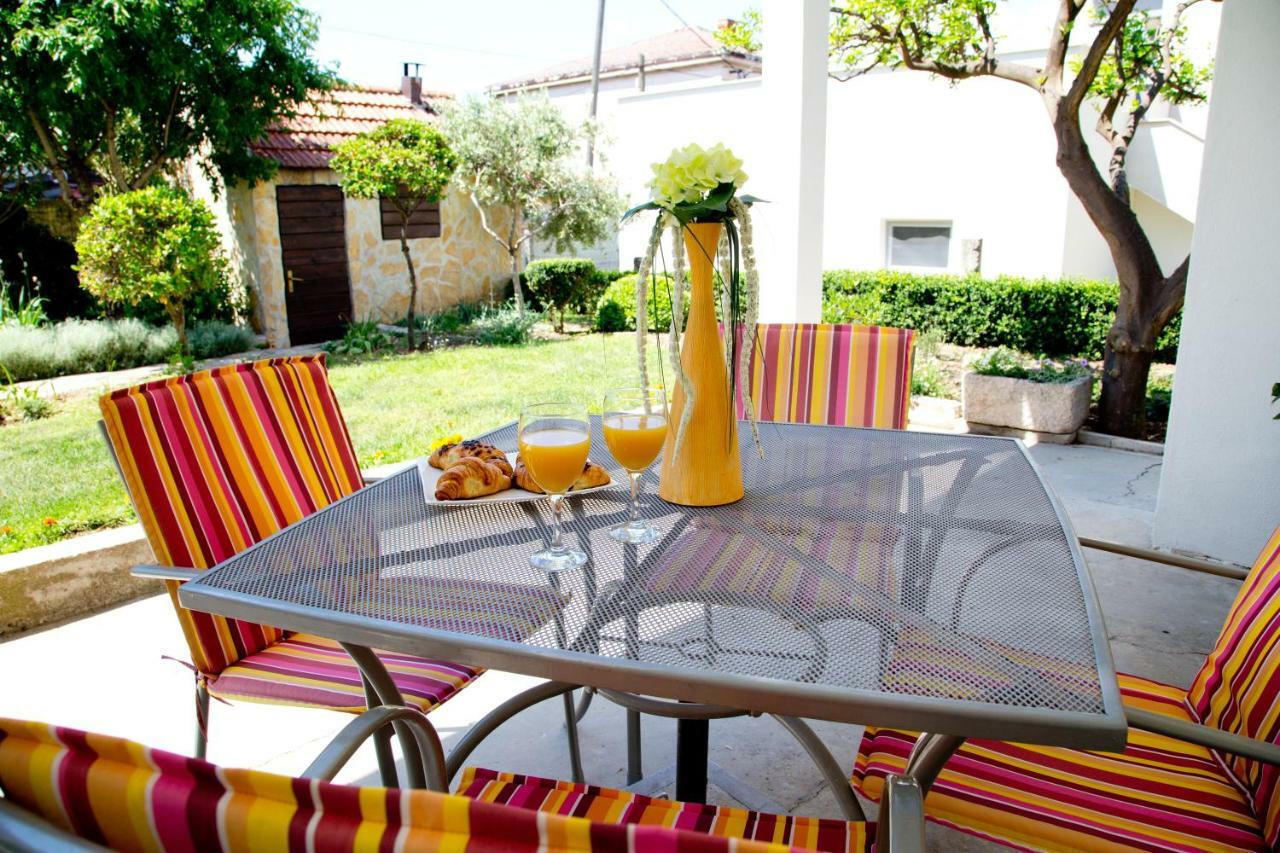 Apartman Topic Apartment Kastela Bagian luar foto