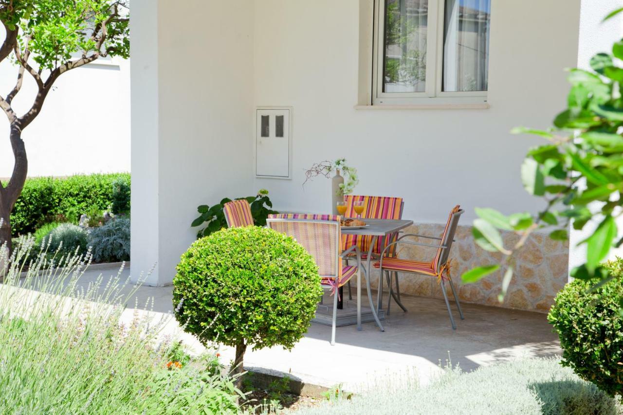 Apartman Topic Apartment Kastela Bagian luar foto