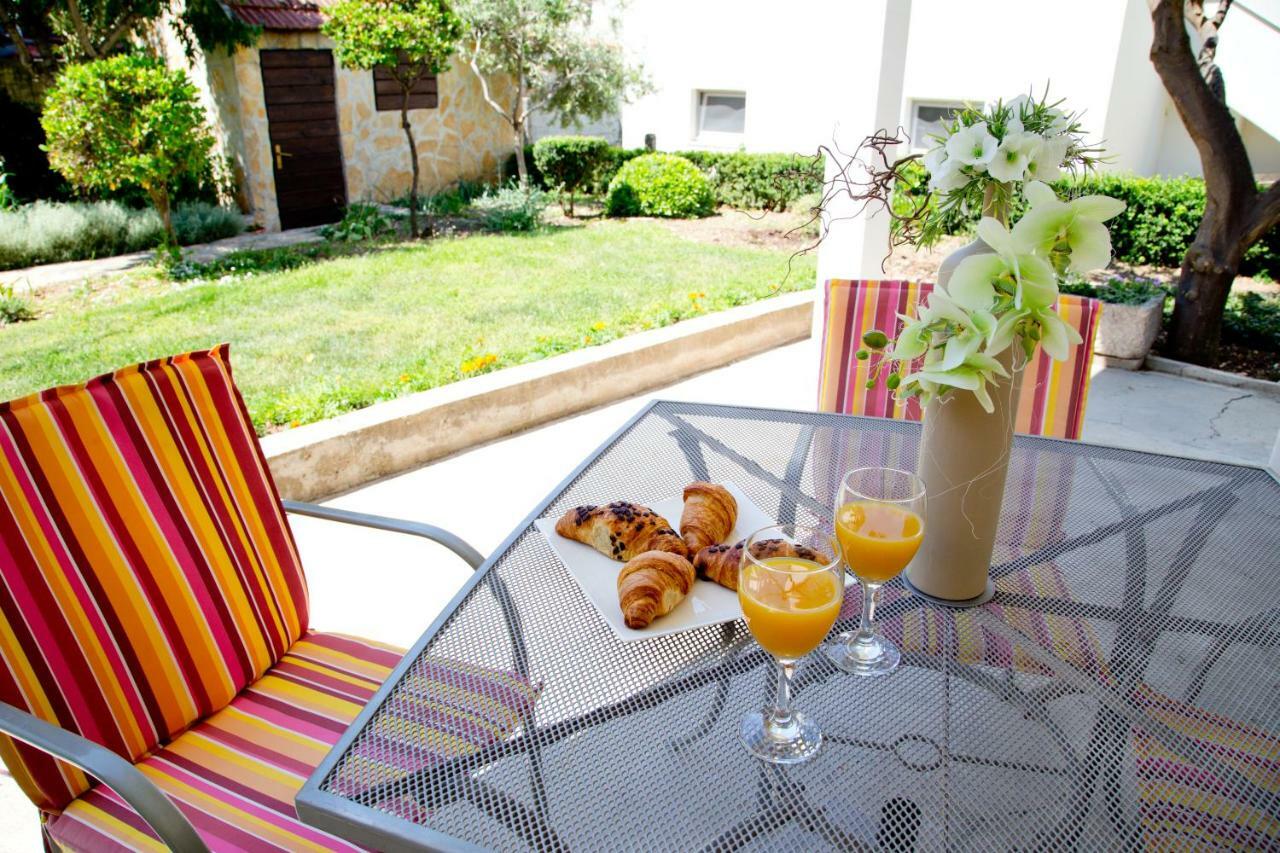 Apartman Topic Apartment Kastela Bagian luar foto