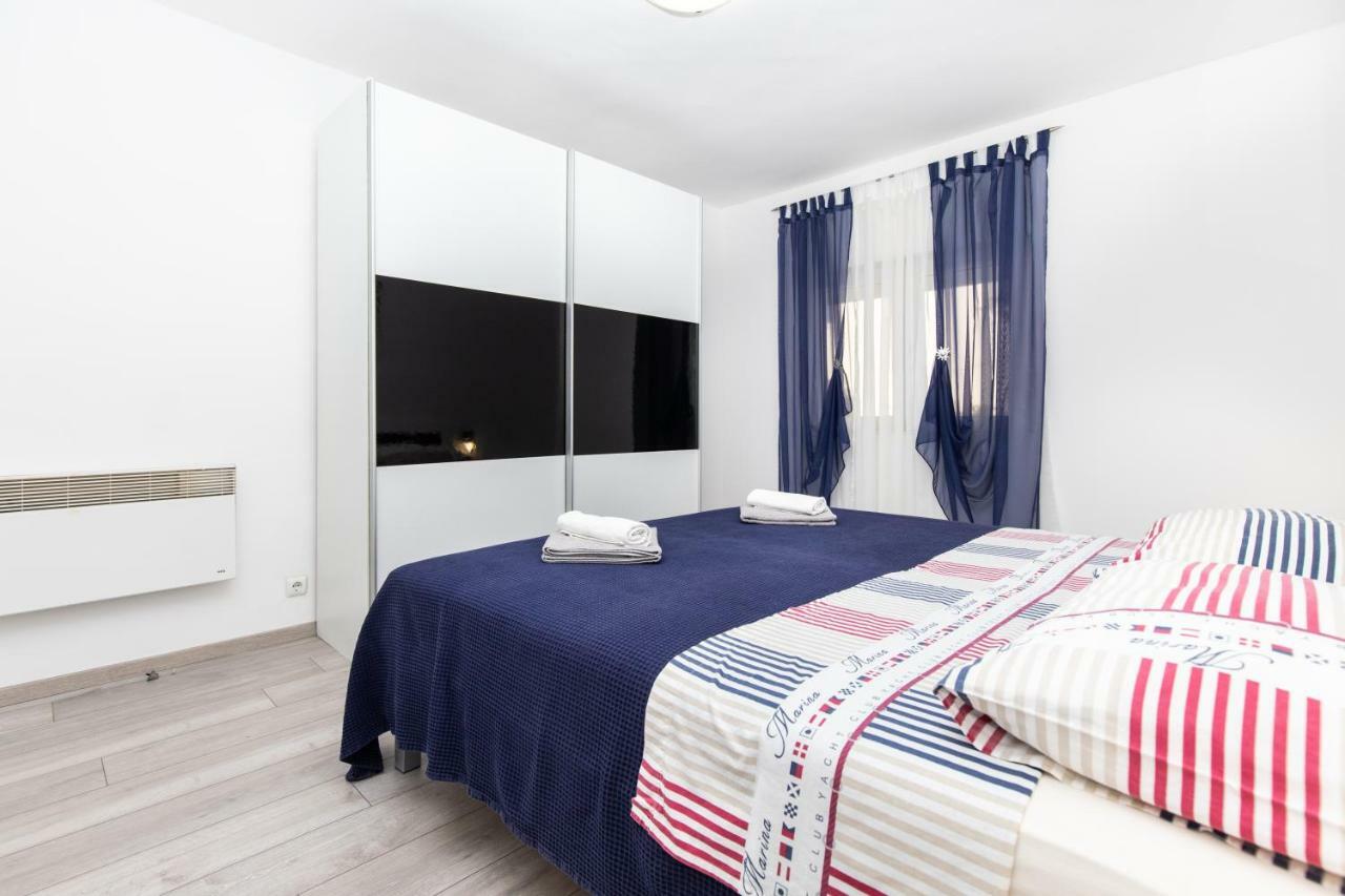 Apartman Topic Apartment Kastela Bagian luar foto